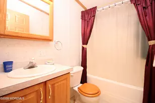 163 Field Pl, Freehold, NJ 07728 - Photo 17