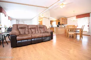 163 Field Pl, Freehold, NJ 07728 - Photo 7