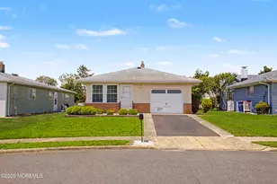 64 Puerto Vallarta St, Toms River Township, NJ 08757 - Photo 3
