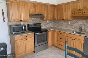94 Belinda Ct, Brick, NJ 08724 - Photo 7