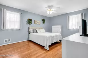 72 Marcshire Dr, Middletown, NJ 07748 - Photo 27