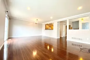 2703 Metedeconk Ct, Freehold, NJ 07728 - Photo 5