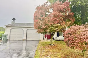 9 Starlight Rd, Howell Township, NJ 07731 - Photo 3