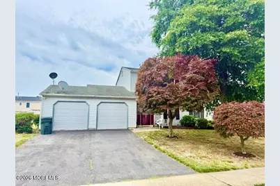 9 Starlight Road, Howell Township, NJ 07731 - Photo 3