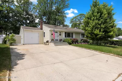 208 Martin Place, Middletown, NJ 07748 - Photo 39