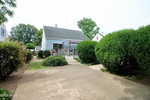 42 Barkalow Ave, Freehold, NJ 07728 - Photo 35