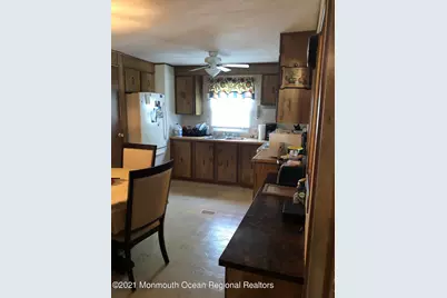 643 Dede Drive, Freehold, NJ 07728 - Photo 3