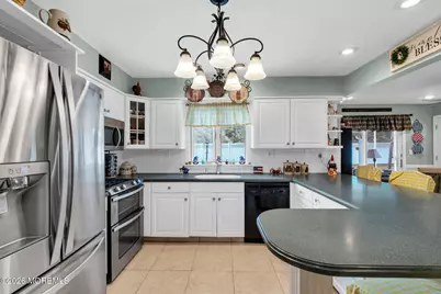 44 Kipling Way, Manalapan Township, NJ 07726 - Photo 15