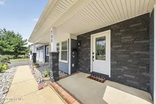 100 Sargent Rd, Freehold, NJ 07728 - Photo 7