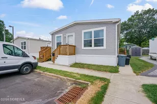 2 Justin Ct, Hazlet Township, NJ 07730 - Photo 1