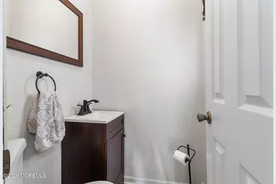 22 Meadowbrook Lane, Freehold, NJ 07728 - Photo 15