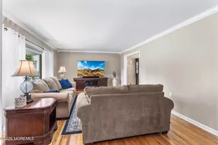 22 Meadowbrook Ln, Freehold, NJ 07728 - Photo 7