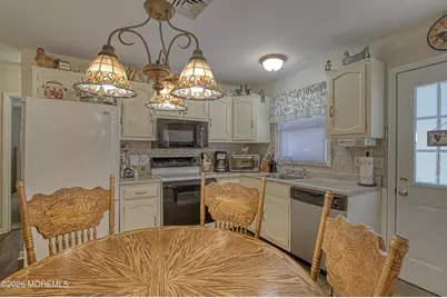 13 Hamilton Lane #B, Whiting, NJ 08759 - Photo 3