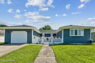 281 Harrington Dr N, Toms River Township, NJ 08757 - Photo 3