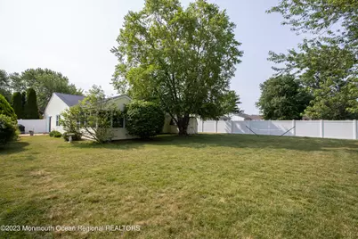 49 Williamsburg Drive, Tinton Falls, NJ 07753 - Photo 31