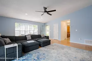 49 Williamsburg Dr, Tinton Falls, NJ 07753 - Photo 5