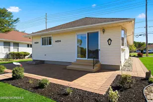 1913 Yorktowne Blvd, Toms River Township, NJ 08753 - Photo 17