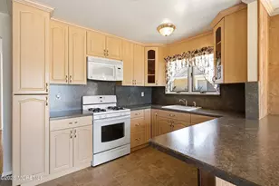 1913 Yorktowne Blvd, Toms River Township, NJ 08753 - Photo 7