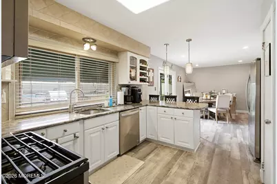 102 Susan Drive, Jackson, NJ 08527 - Photo 9