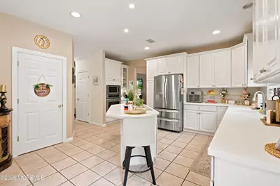 6 Drift Road, Freehold, NJ 07728 - Photo 21