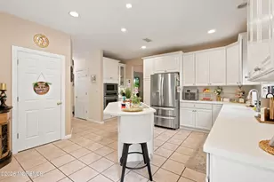 6 Drift Rd, Freehold, NJ 07728 - Photo 21