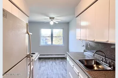 56 Manchester Court #E, Freehold, NJ 07728 - Photo 5