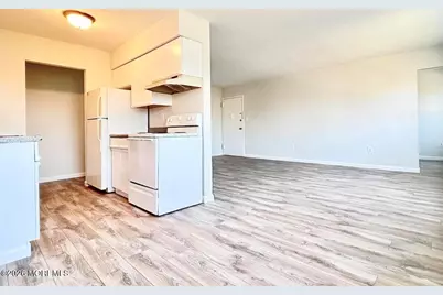 56 Manchester Court #E, Freehold, NJ 07728 - Photo 7