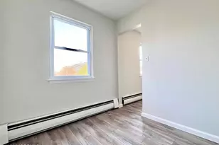 56 Manchester Ct, Freehold, NJ 07728 - Photo 9
