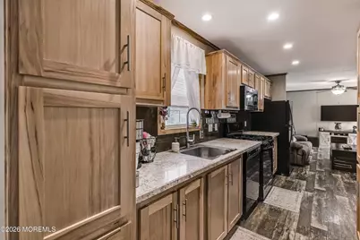 32 Bayshore Mobile Mnr, Hazlet Township, NJ 07730 - Photo 7