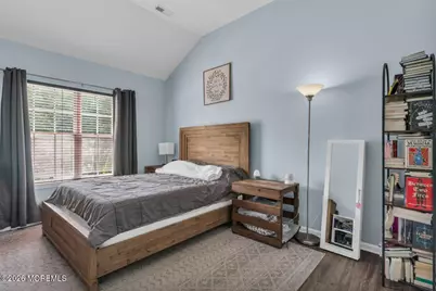30 Saint Paul Court, Tinton Falls, NJ 07712 - Photo 17