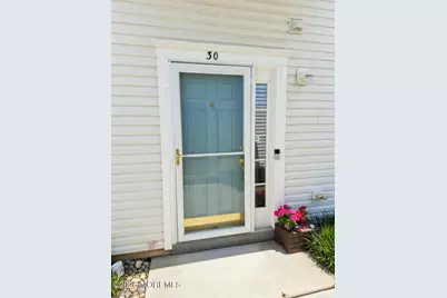 30 Saint Paul Court, Tinton Falls, NJ 07712 - Photo 3