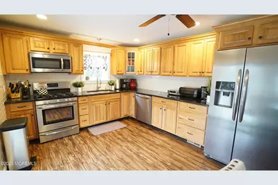 65 Hurleys Lane, Middletown, NJ 07738 - Photo 19