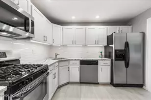 264 Tulip Ln, Freehold, NJ 07728 - Photo 17