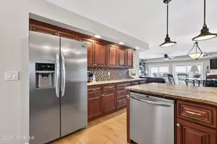 401 Bayshore Dr, Barnegat, NJ 08005 - Photo 37