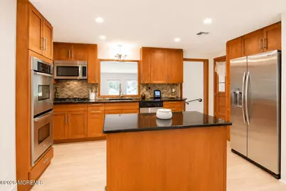 85 Swartzel Drive, Middletown, NJ 07748 - Photo 17