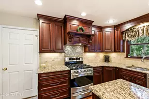 62 Heritage Dr, Howell Township, NJ 07731 - Photo 15