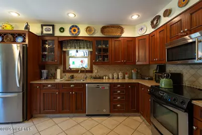 40 Highland Avenue, Hazlet Township, NJ 07730 - Photo 23