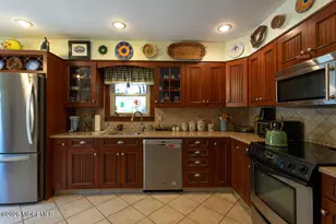 40 Highland Ave, Hazlet Township, NJ 07730 - Photo 23