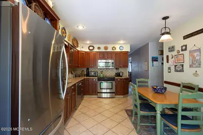 40 Highland Avenue, Hazlet Township, NJ 07730 - Photo 25