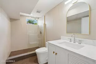 19 Roslyn Dr, Oakhurst, NJ 07755 - Photo 45