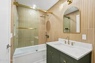 19 Roslyn Dr, Oakhurst, NJ 07755 - Photo 33