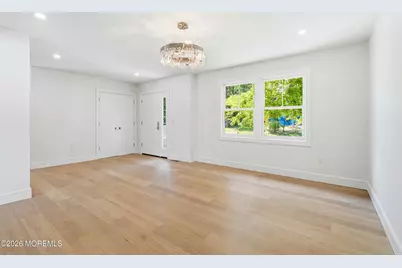 19 Roslyn Drive, Oakhurst, NJ 07755 - Photo 7