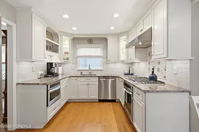 92 Meadow Drive, Shrewsbury, NJ 07702 - Photo 9