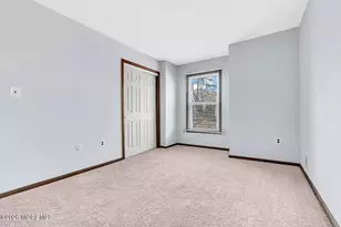 1097 S Lakewood Farmingdale Rd, Howell Township, NJ 07731 - Photo 13