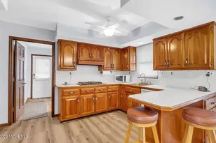 1097 S Lakewood Farmingdale Rd, Howell Township, NJ 07731 - Photo 7