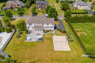 10 Nicole Ct, Freehold, NJ 07728 - Photo 57