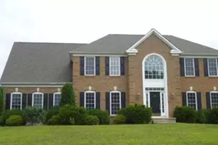 10 Nicole Ct, Freehold, NJ 07728 - Photo 1