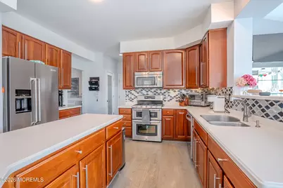 10 Nicole Court, Freehold, NJ 07728 - Photo 11