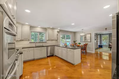 5 Trotter Terrace, Belford, NJ 07718 - Photo 17