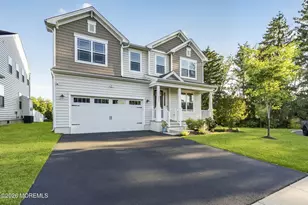 319 Tulip Ct, Marlboro Township, NJ 07746 - Photo 5